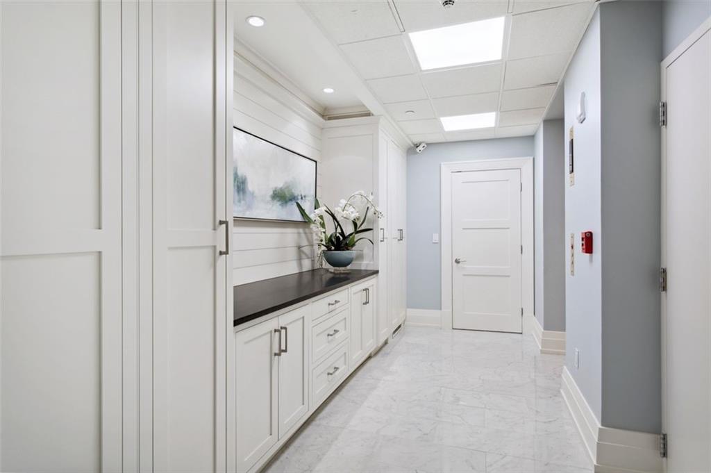 88 W PACES FERRY Road NW Unit 2140