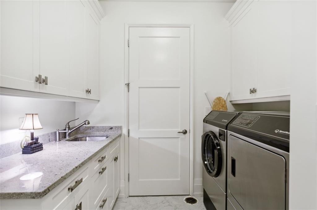 88 W PACES FERRY Road NW Unit 2140