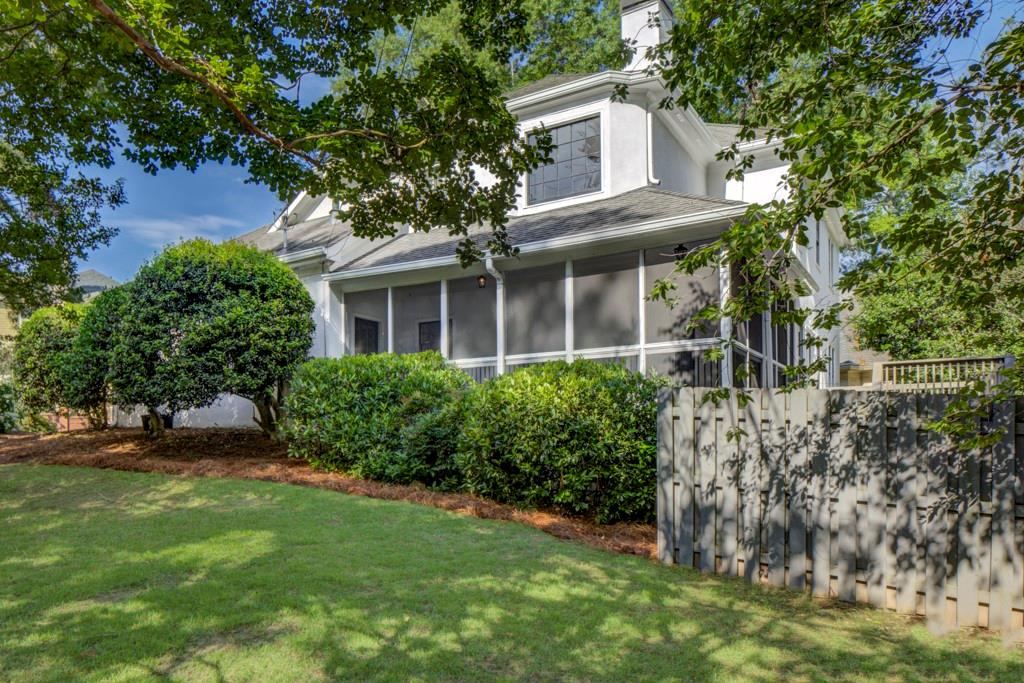 2059 Howell Mill Road NW