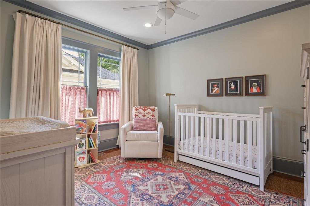 731 Gladstone Road NW