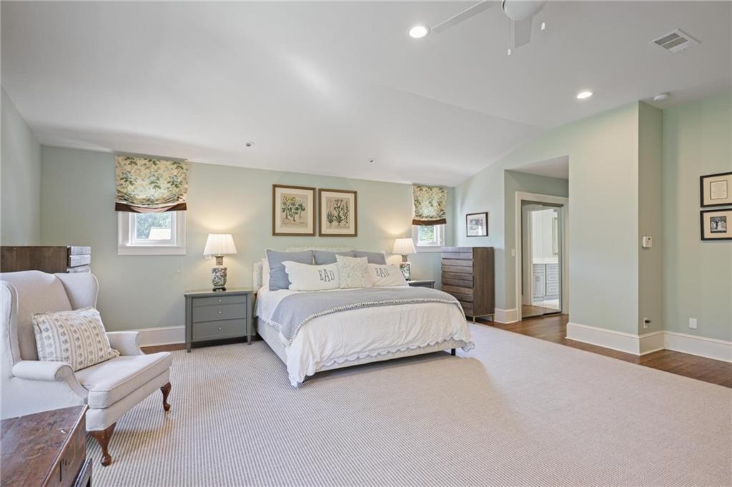 731 Gladstone Road NW