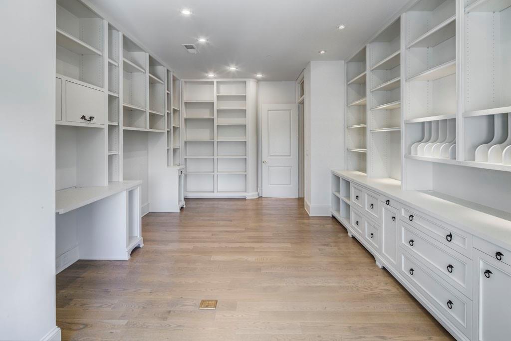 2500 Peachtree Road NW Unit 606N