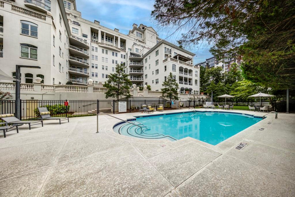 2500 Peachtree Road NW Unit 606N