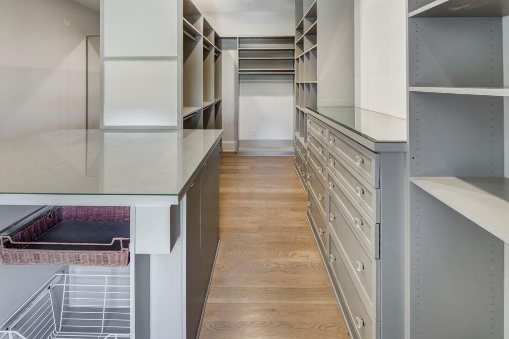 2500 Peachtree Road NW Unit 606N