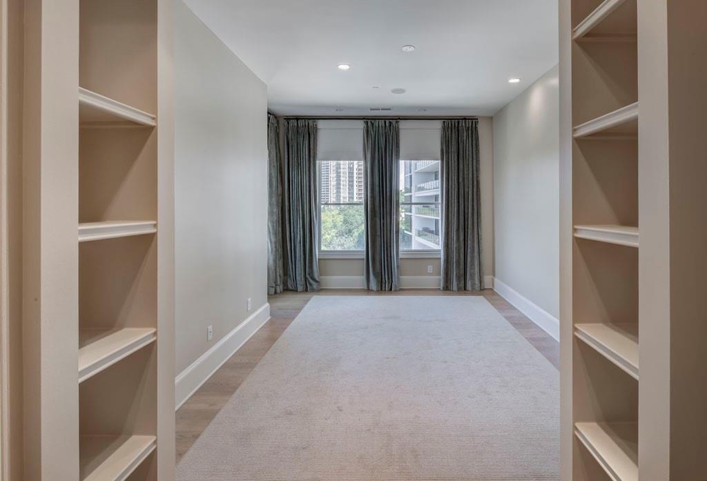 2500 Peachtree Road NW Unit 606N