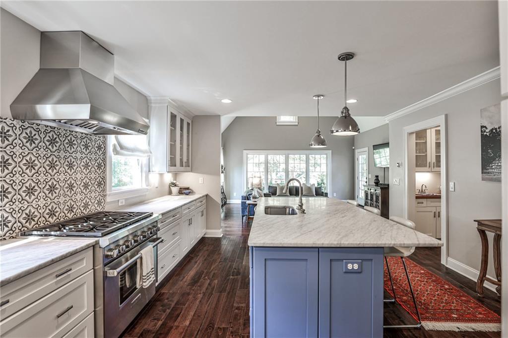 2226 Virginia Place NE