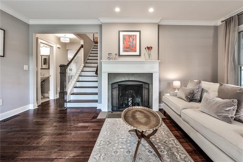 2226 Virginia Place NE