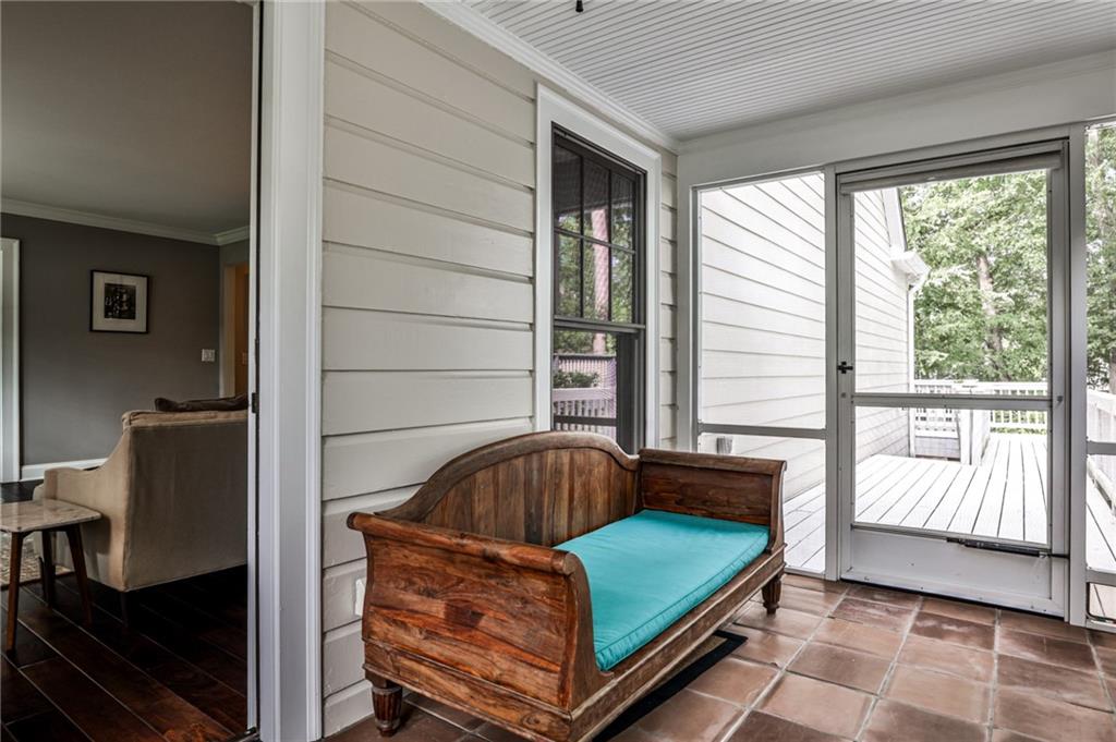 2226 Virginia Place NE