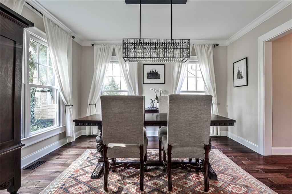 2226 Virginia Place NE