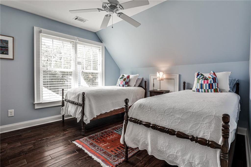 2226 Virginia Place NE