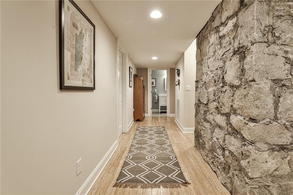 2226 Virginia Place NE