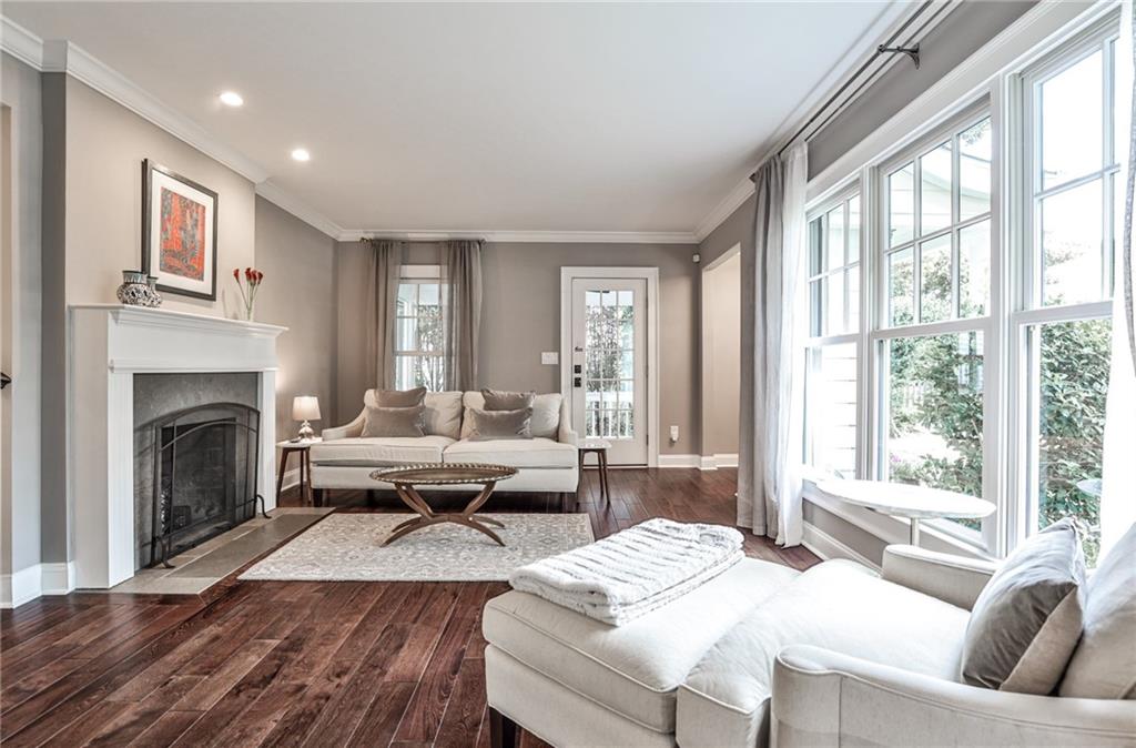 2226 Virginia Place NE