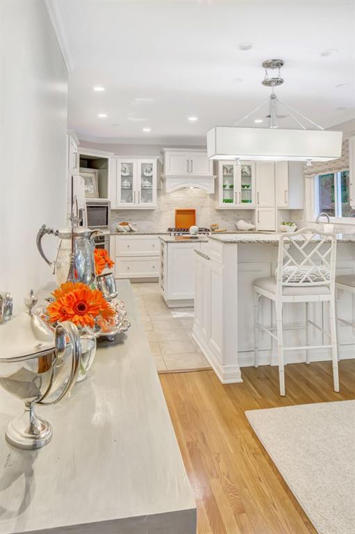 6715 Laurian Wood Drive