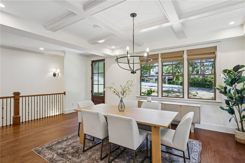 279 Lakeview Avenue NE