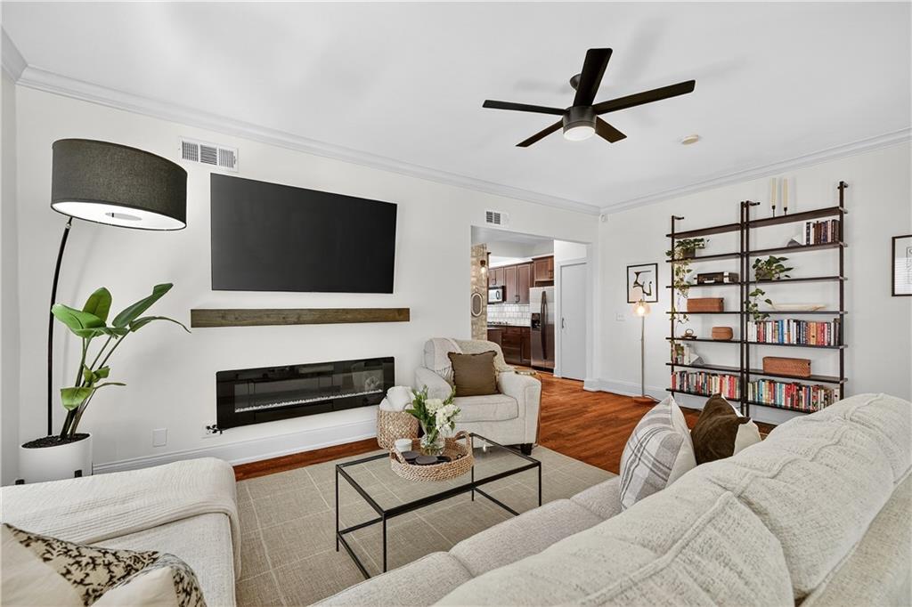 22 Collier Road NW Unit 8