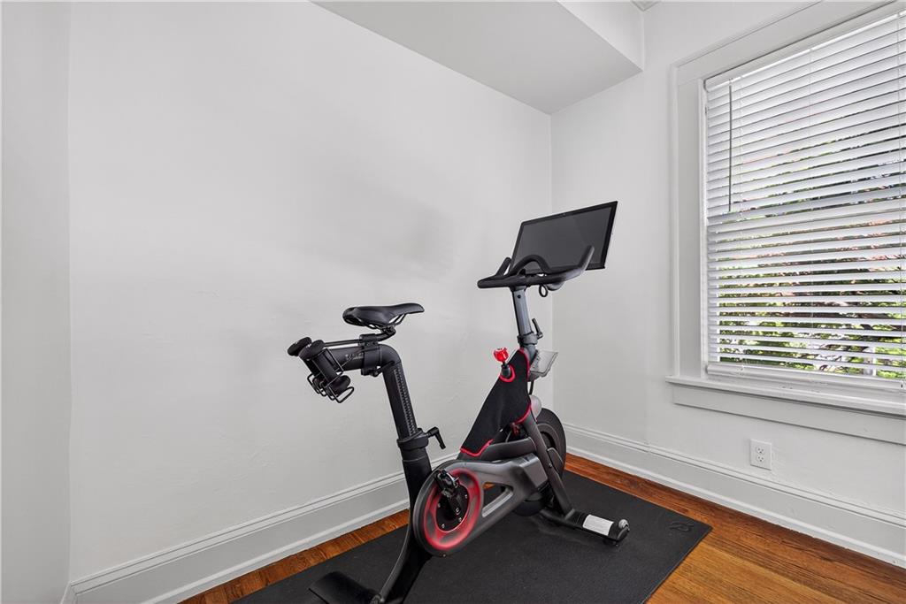 22 Collier Road NW Unit 8