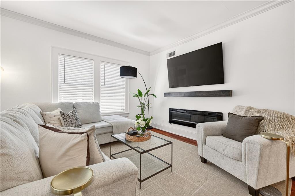 22 Collier Road NW Unit 8