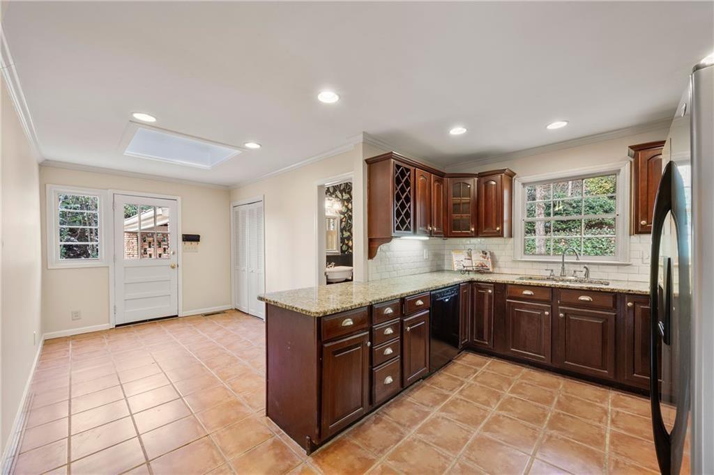 6550 Bridgewood Valley Road