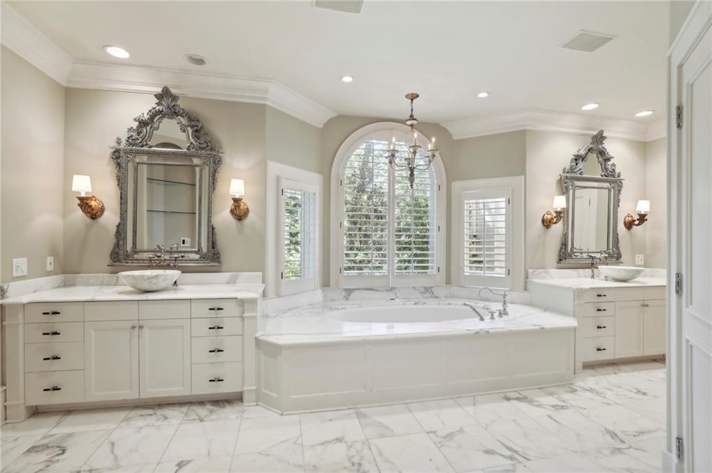 1965 W Wesley Road NW