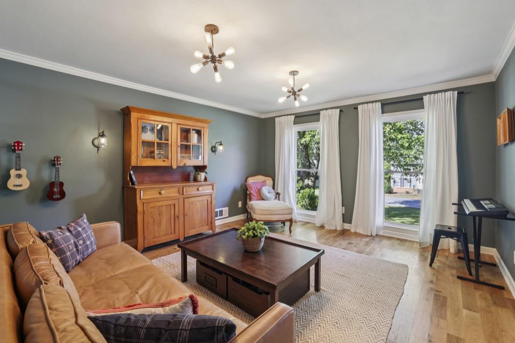 3020 Mountain Trace NE