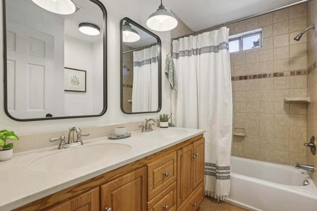 3020 Mountain Trace NE