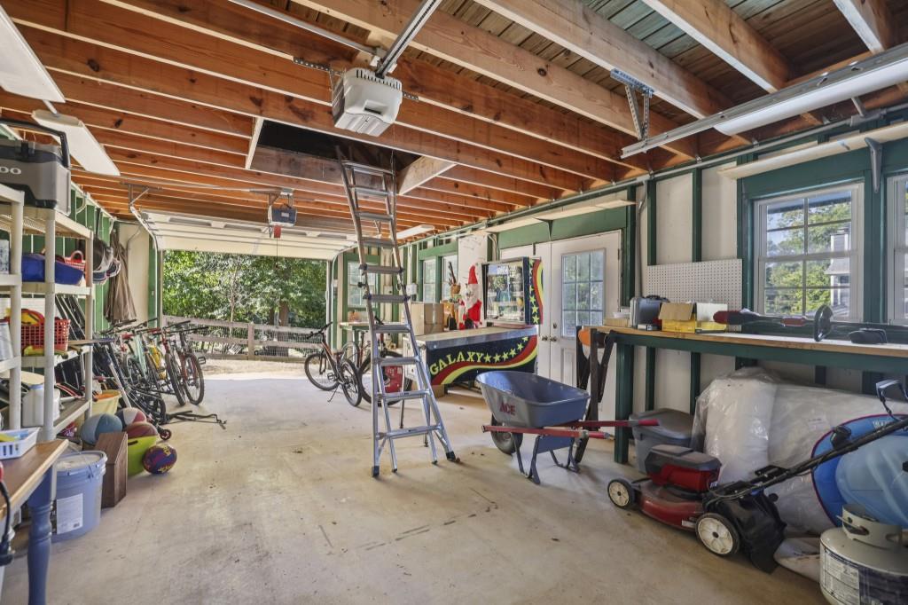 3020 Mountain Trace NE