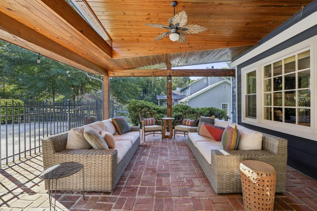 3020 Mountain Trace NE