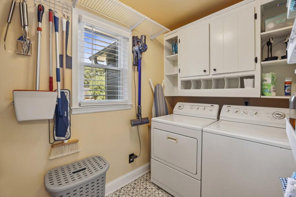 3020 Mountain Trace NE