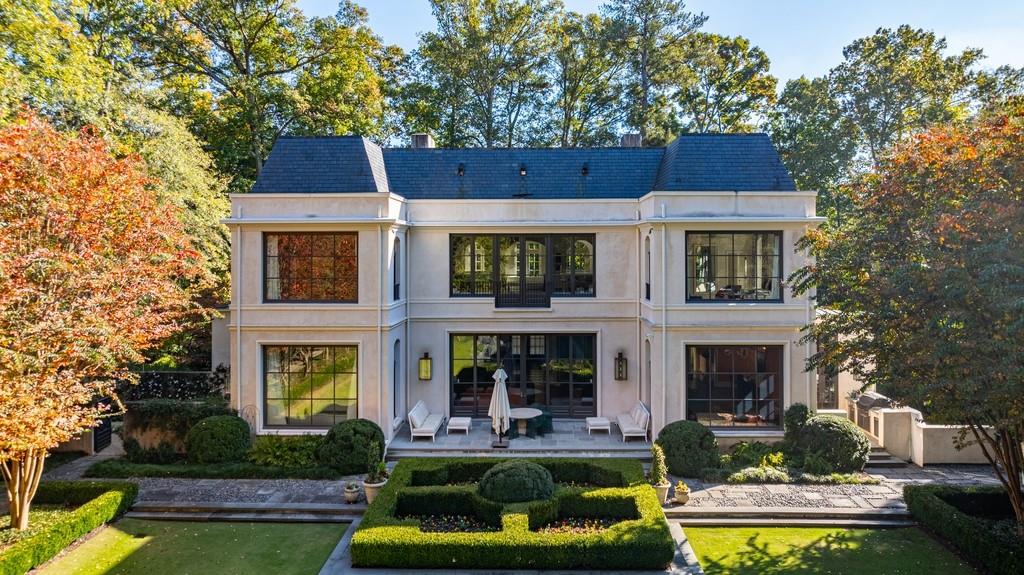 133 Blackland Road NW