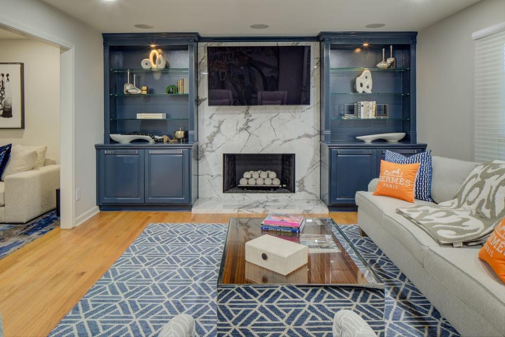 235 Saint Martins Drive SE