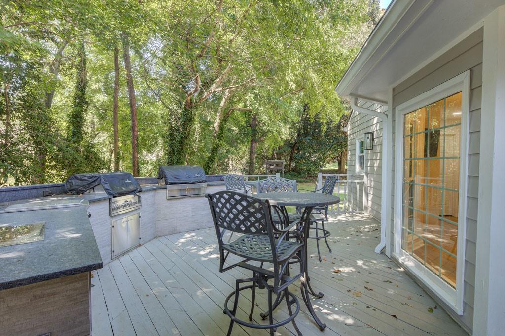 235 Saint Martins Drive SE