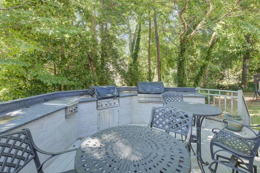 235 Saint Martins Drive SE