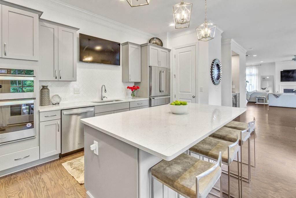 3733 Allegretto Circle