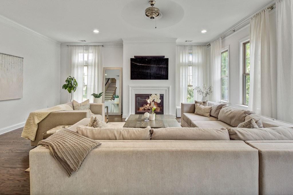 3733 Allegretto Circle