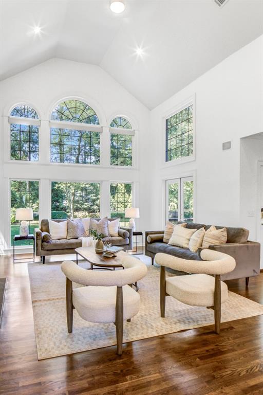 4174 Powers Ferry Road NW