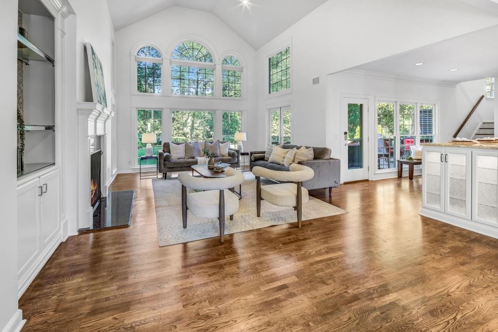 4174 Powers Ferry Road NW