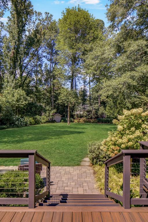 4174 Powers Ferry Road NW