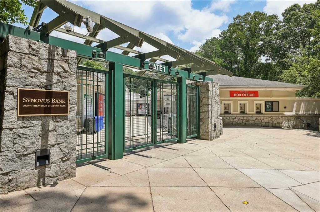 4174 Powers Ferry Road NW