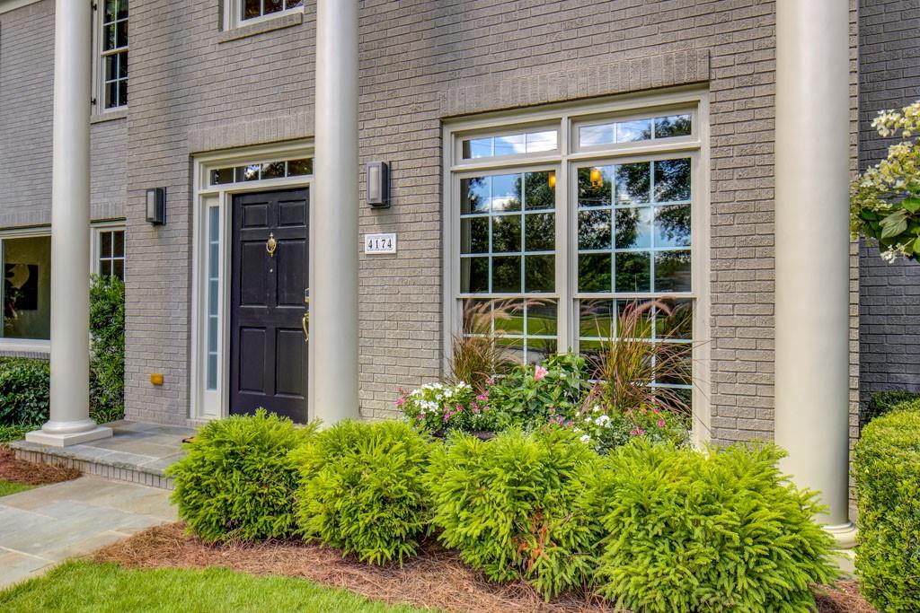 4174 Powers Ferry Road NW