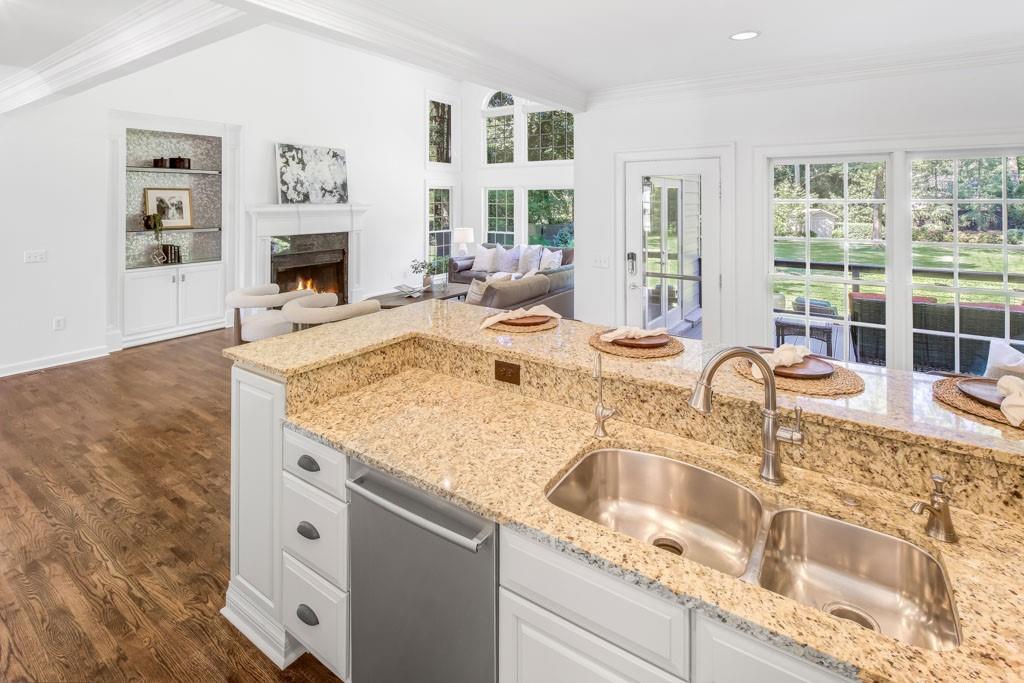 4174 Powers Ferry Road NW