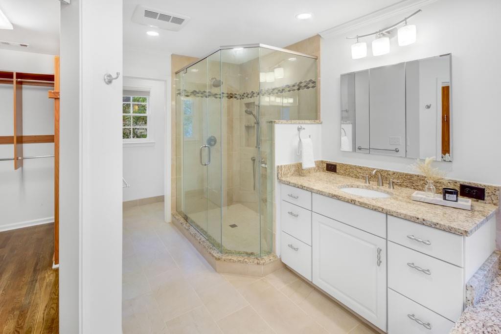 4174 Powers Ferry Road NW