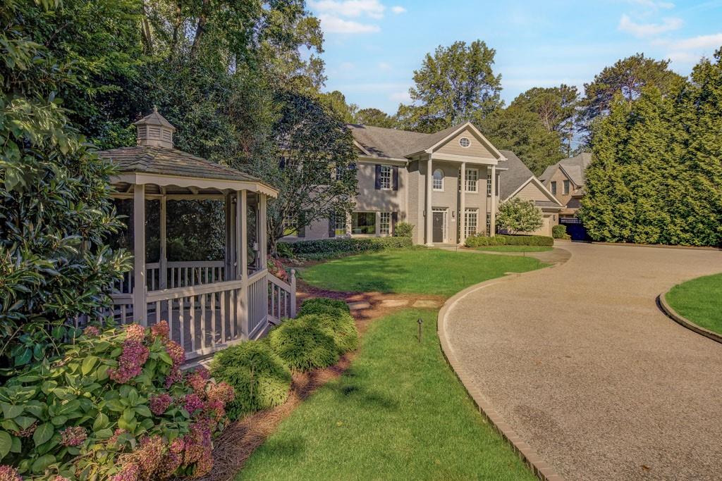 4174 Powers Ferry Road NW