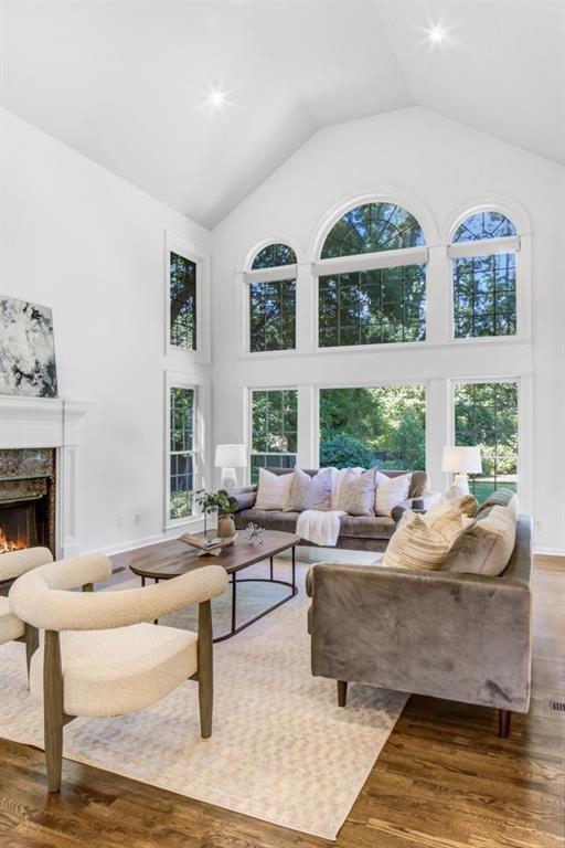 4174 Powers Ferry Road NW