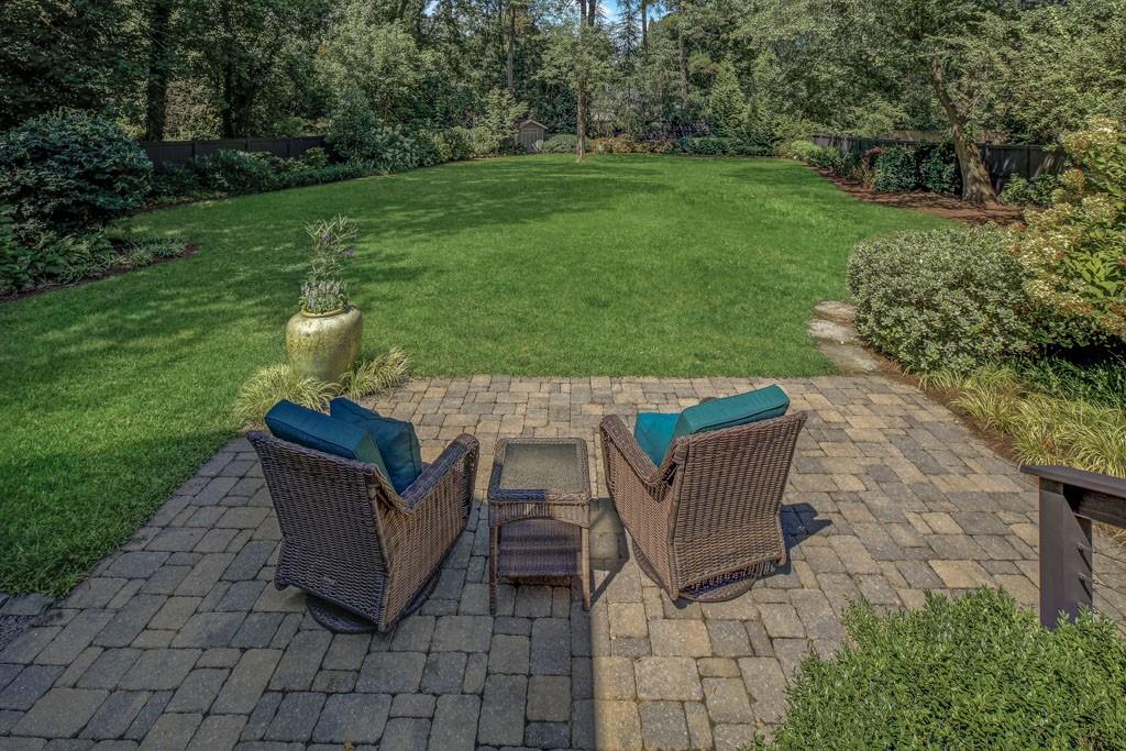 4174 Powers Ferry Road NW