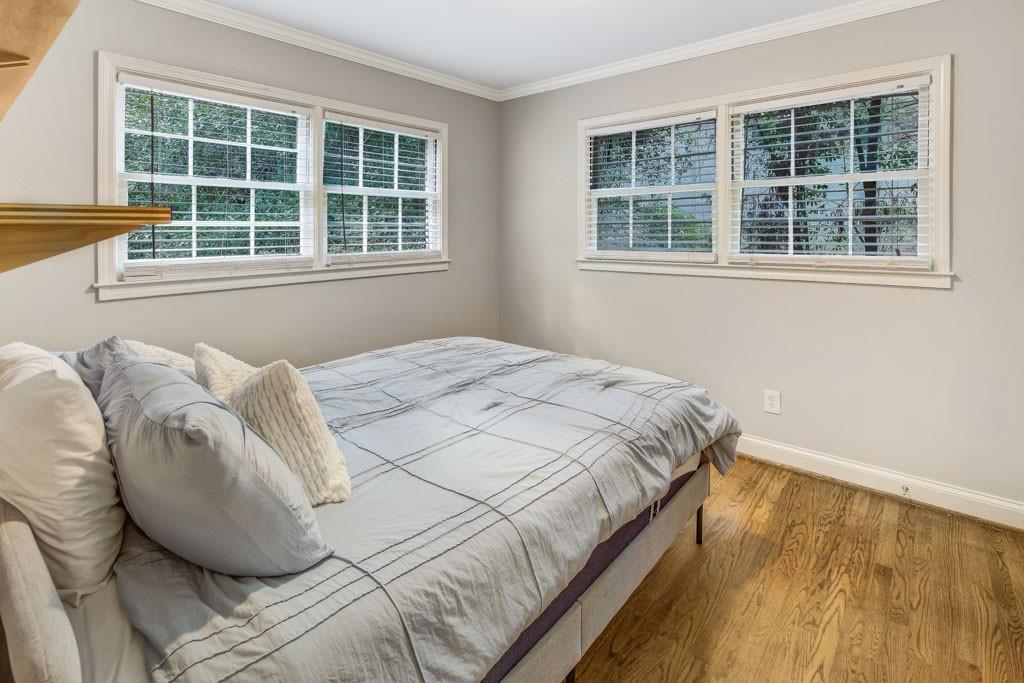 2520 Parkdale Place NE