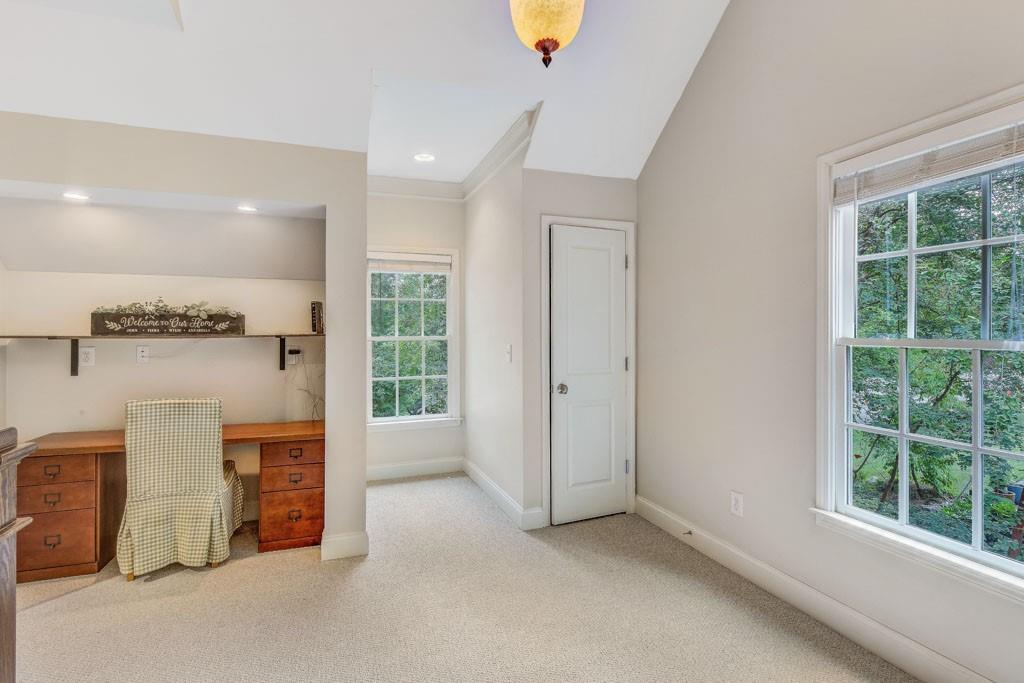 2520 Parkdale Place NE