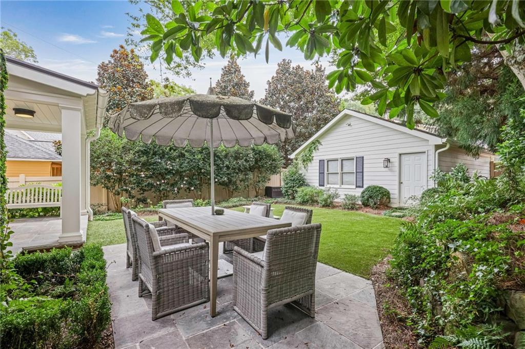 203 Westminster Drive NE