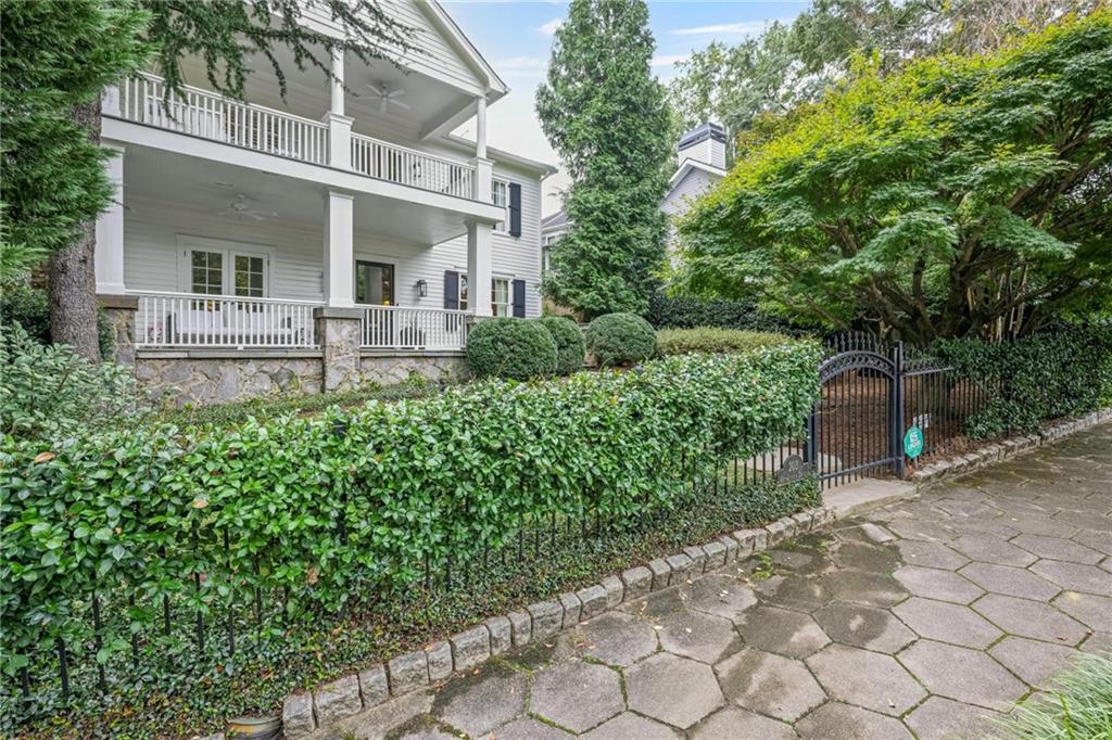 203 Westminster Drive NE