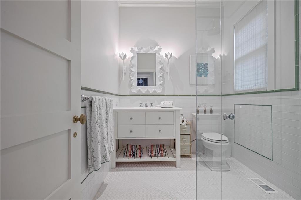 203 Westminster Drive NE