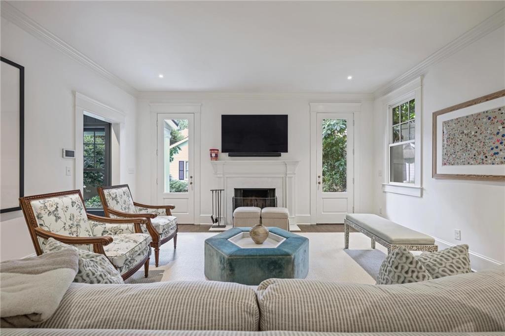 203 Westminster Drive NE